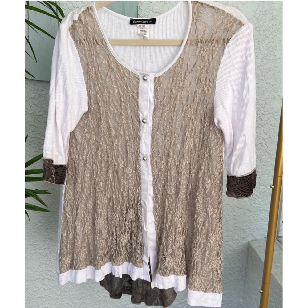 Surrealist USA Boho Chic Vintage Gypsy Style T-Shirt - Size 1